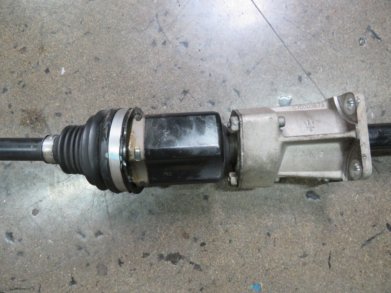 Maserati Quattroporte, Ghibli, LH, Front Axle Shaft, Used, P/N 670032034