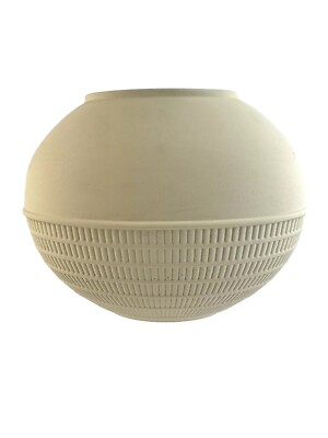 RARE Wedgwood  Primrose Yellow Interiors OVOID  Beehive Vase