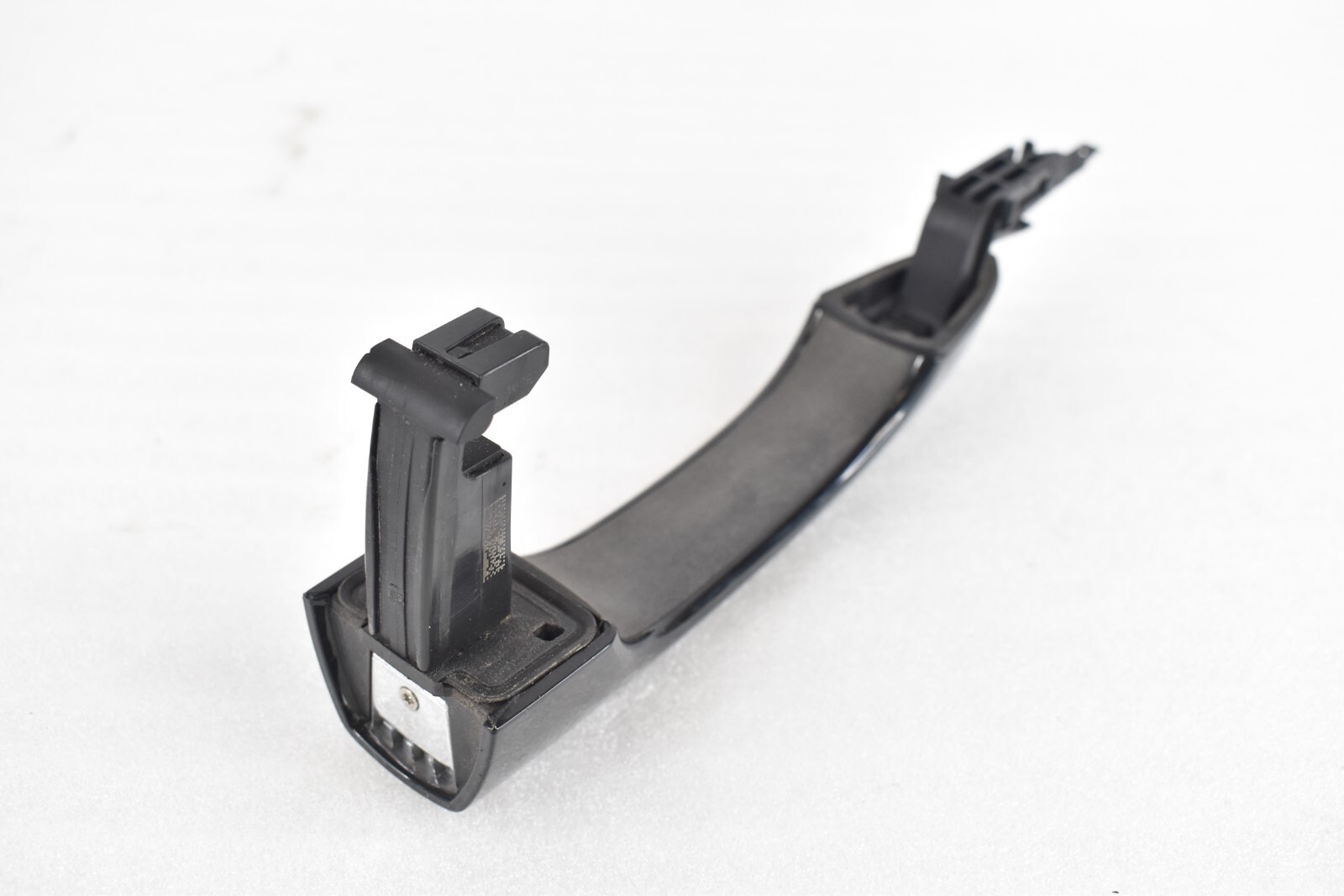 2014 - 2021 MASERATI GHIBLI FRONT LEFT SIDE EXTERIOR DOOR HANDLE OEM 68194121AC