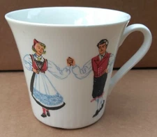 Figgjo Flint Norway Hardanger Folk Dancers Small Coffee Tea Cup Mug EUC