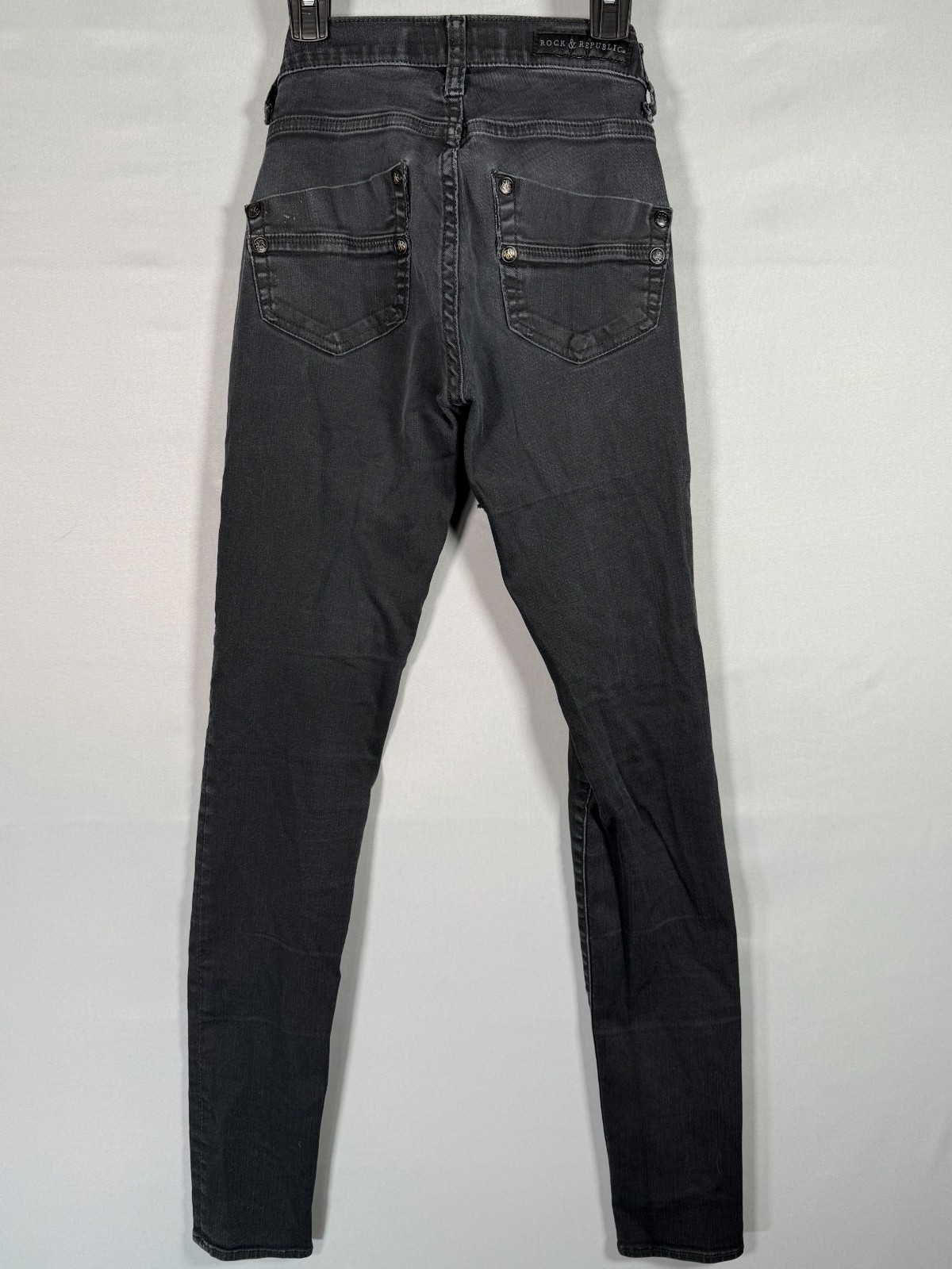 ROCK & REPUBLIC - Women Black Distressed Ripped Size 2 26x30 Rise 7.5"