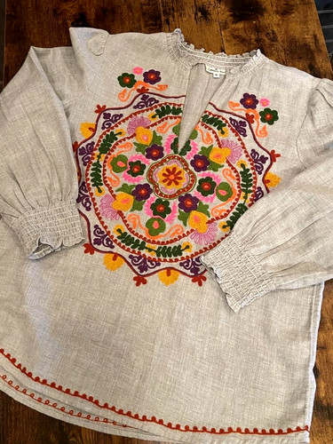 Cousin Earl Womens Grey Long Sleeve V-neck Vibrant colorful embroidery Small