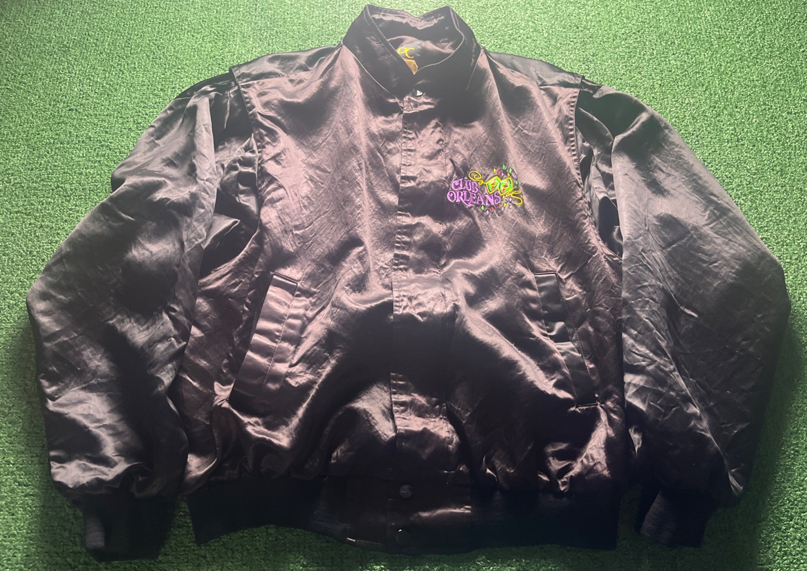 Vtg DC Design Classic Club Orleans Mardi Gras Embroidered Black Bomber Jacket XL