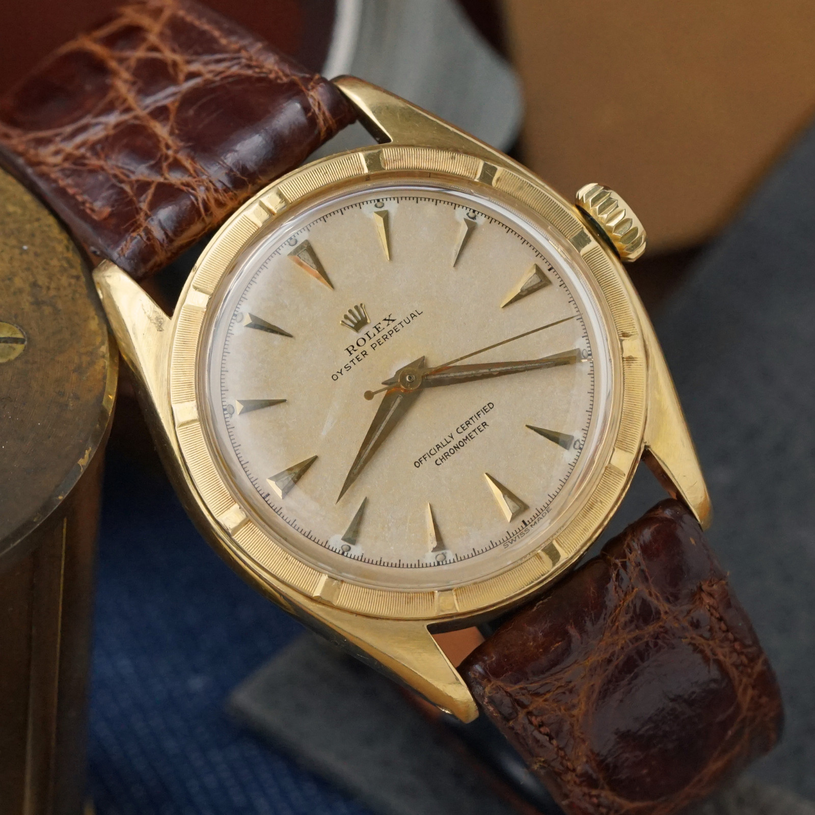 Rolex Oyster Perpetual Bubbleback 6085 18k