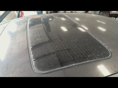 (LOCAL PICKUP ONLY) Roof Glass Fits 11-17 REGAL 723320