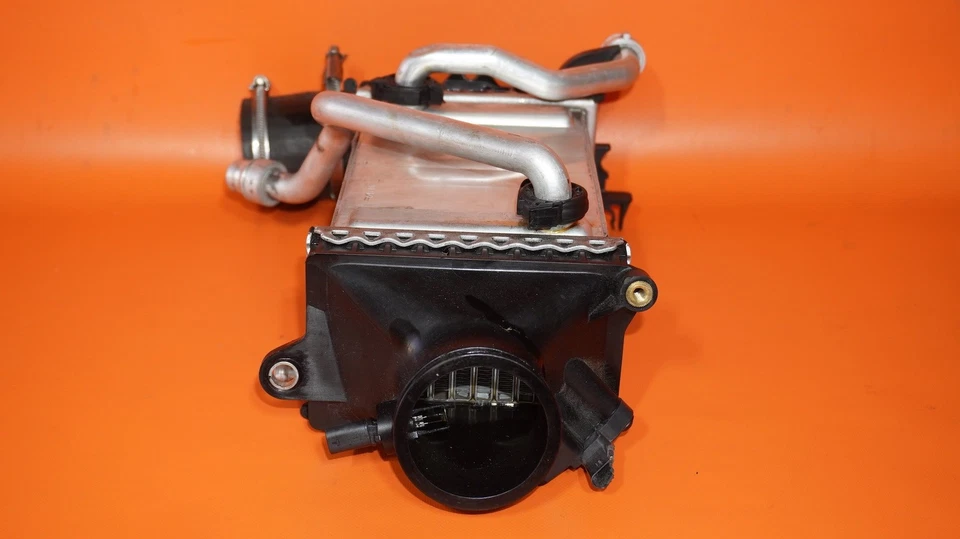 Intercooler MERCEDES BENZ C300 2016 2017 2018 2019 A2740900614 SLC300 GLC300 OEM Foto 3 de 4