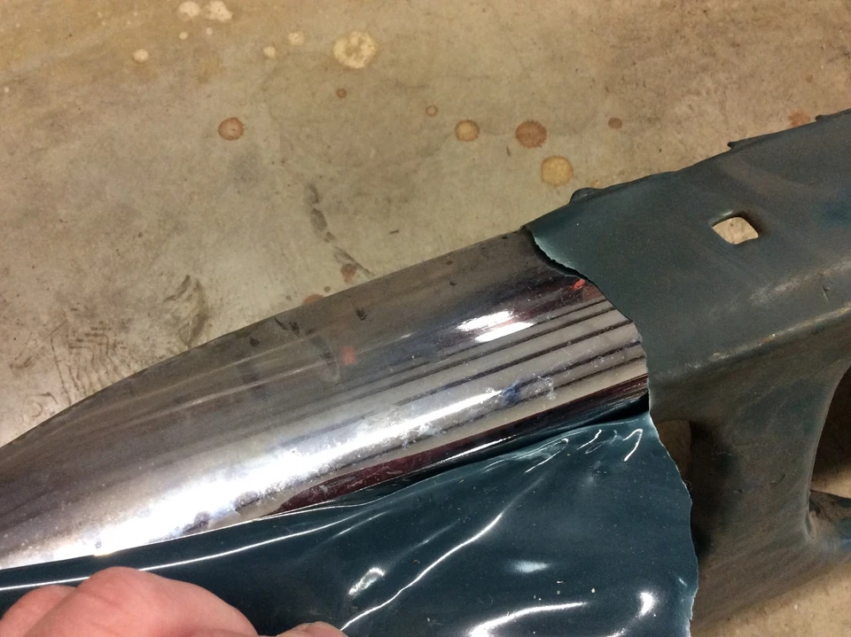 1968 雪佛兰 Bel Air 比斯坎 NOS 左保险杠端。 S126 银色 — 第 4/4 张图片