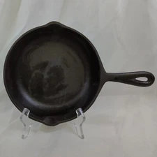 Vintage Birmingham Stove and Range No. 5 Cast Iron 8 1/2" Skillet with Heat Ring