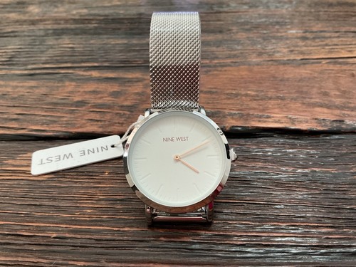 Neu mit Etikett Nine West Liana Damenuhr 31 mm japanisches Uhrwerk Quarz Metallgewebeband - Bild 8 von 15