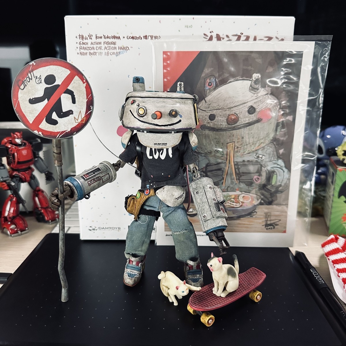 DAMTOYS Jump Snowman Hiroshi Yokoyama Coaldog 1/12 Figure DAMTOYS Jump Snowman Hiroshi Yokoyama Coaldog 1/12 Figure