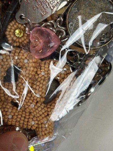 2 lb 13 oz Lot Of Assorted Vintage & Modern Jewelry Pieces For Crafts Or Scrap - Picture 10 of 14