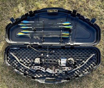 Hoyt Aspen Compound Bow RH 55# 26” Draw w/ Case, Quiver, Release ...