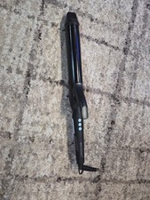 Bio Ionic Long Barrel Curling Iron Styler 1.5...