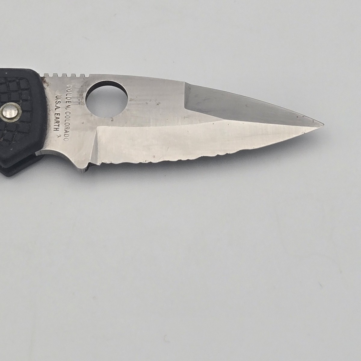 Spyderco Golden Colorado Native GIN-1 Stainless Serrated Black 
