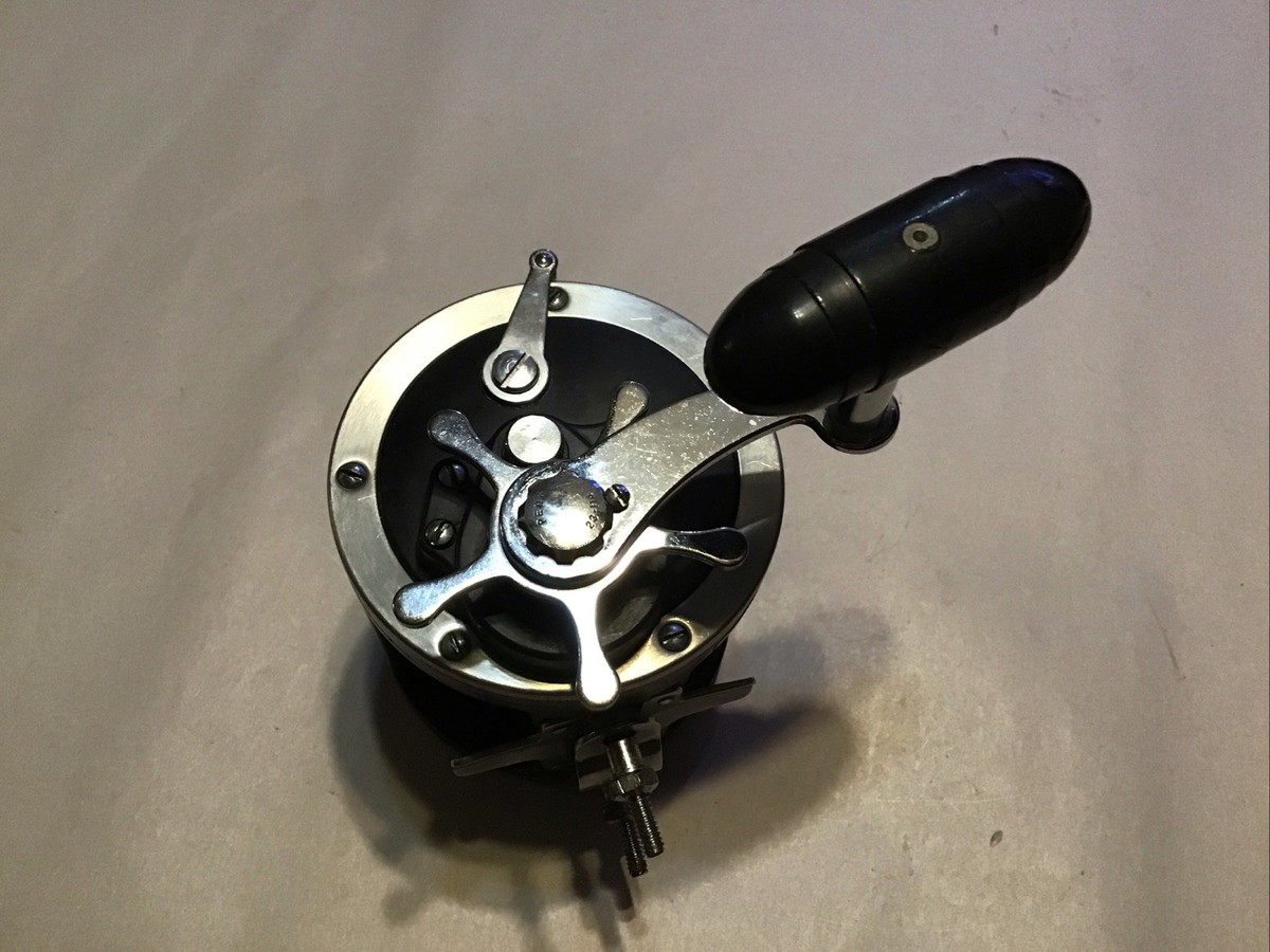 Penn 330 GTI Graphite Level Wind Reel 3.6:1 Lot L8 | eBay