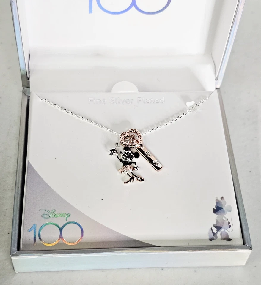 Collar enchapado en plata fina con dijes corazones de Minnie Mouse 100 aniversario de Disney  Foto 3 de 4