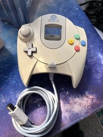 Sega Dreamcast Console With 4 Games One Controller And Vmu Cables Included