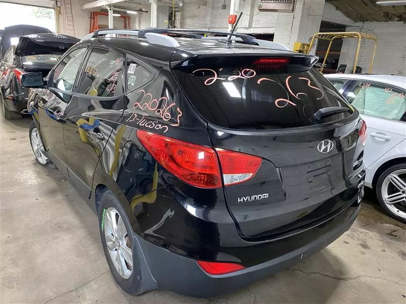 Used Washer Fluid Reservoir fits: 2013 Hyundai Tucson  Grade A - Image 4 of 4