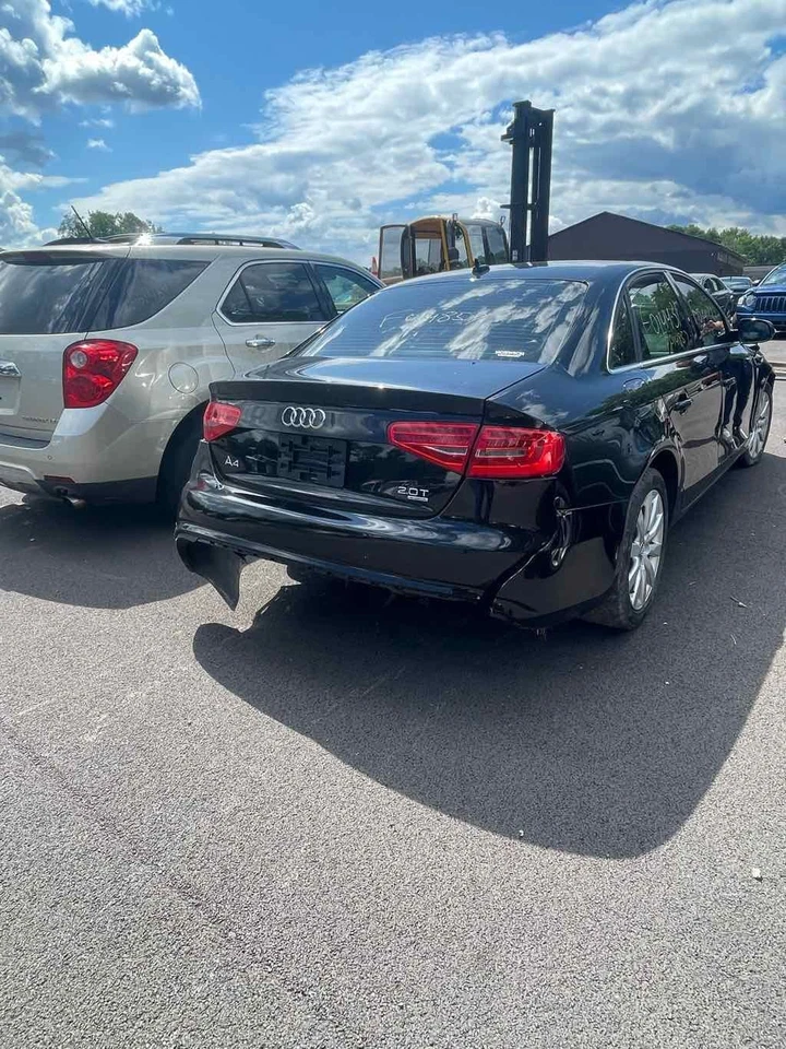 Motor de arranque usado se adapta a: Audi A4 2013 2,0 L turbo grado A Foto 4 de 4