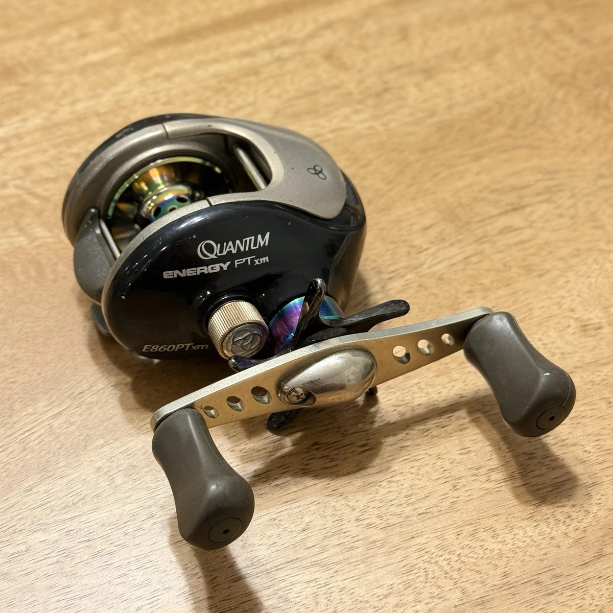 Quantum Baitcast Reel Right 6.2: 1 Gear Ratio Fishing Reels for