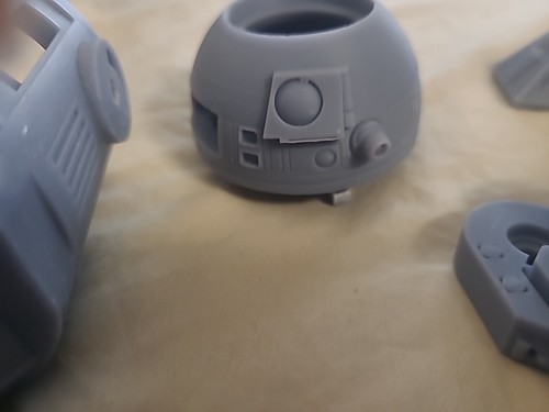 R2D2 model kit Star Wars Unpainted - Picture 7 of 14