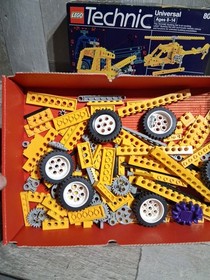 1989 Vintage Lego Technic  Universal 8034 set with box & Instructions Read Below