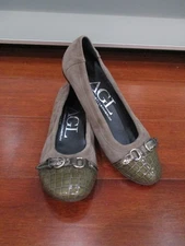 AGL Attilio Giusti Leombruni "Monika" Suede / Leather Flats Size 36 1/2 6.5