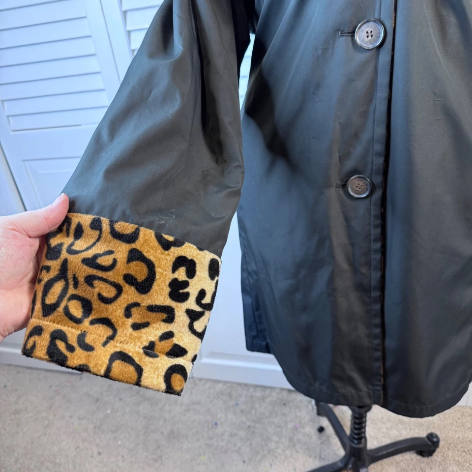 DENNIS BASSO TALLA GRANDE 2X REVERSIBLE FELPA LEOPARDO Y GABARDINA NEGRA MOB ESPOSA Foto 3 de 4