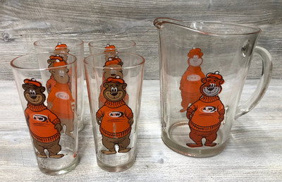 Vintage A & W Root Beer The Great Root Bear Pitcher w/4 Glasses
