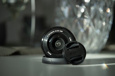 Sony E PZ 16-50mm F3.5-5.6 OSS Zoomobjektiv (SELP1650)
