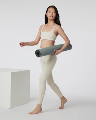 Vuori Evolve High-Rise Seamless Leggings & Bra Set Bone Size S/M Yoga Athleisure