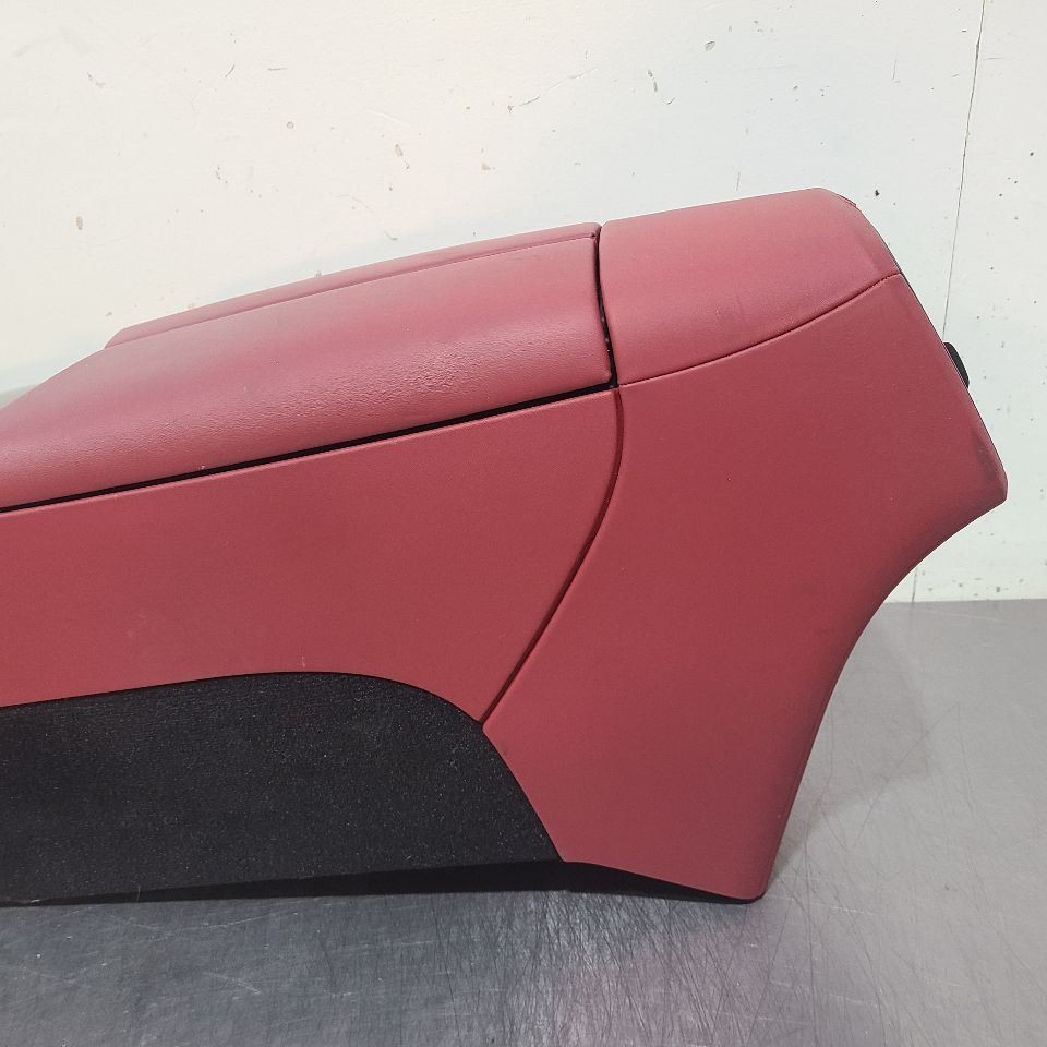 22 2022 MASERATI LEVANTE MODENA S CENTER FLOOR CONSOLE ASSEMBLY RED 