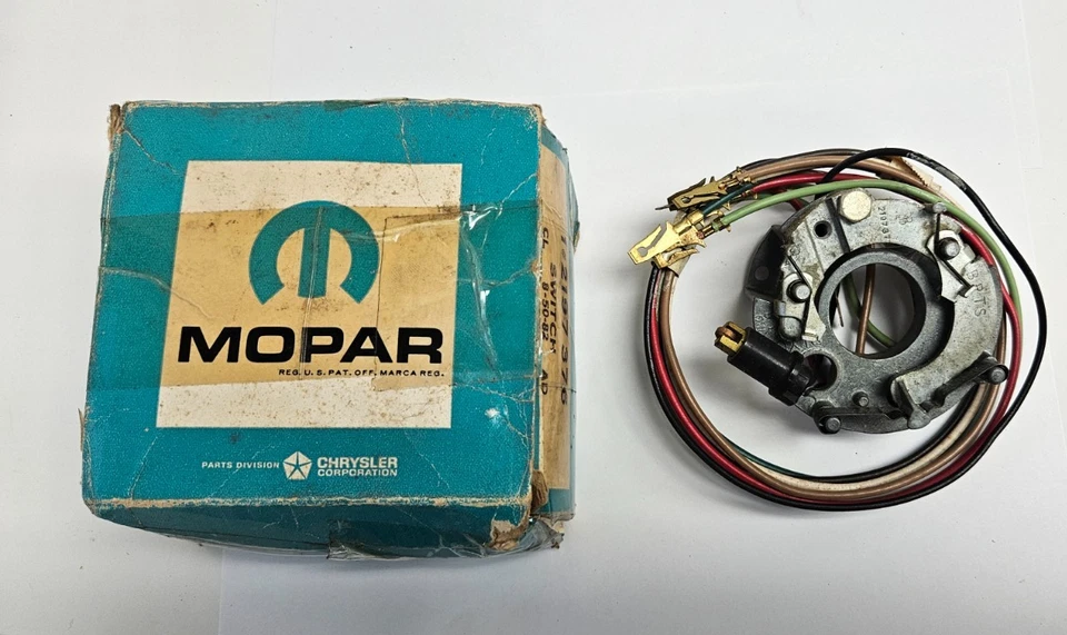 1961-1963 Chrysler Imperial Turn Signal Switch & Wiring Harness 2197376 NOS - Image 3 of 4