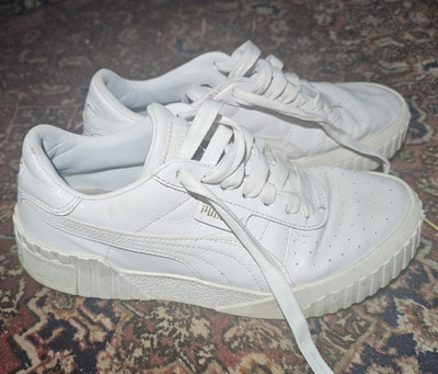 Size 8 - PUMA Cali White W - 369155-01