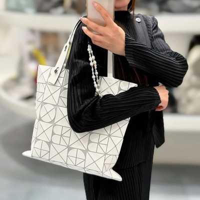 BAO BAO ISSEY MIYAKE Loop FONT series Handbag Bag shoulder bag #11