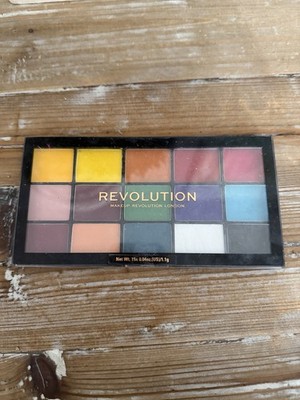 Revolution Makeup Reloaded Marvellous Mattes Eye Shadow Palette 15 Shades