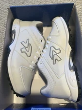 Ringor Flite Softball Turf Shoes Women's - White, Size 8, No Box Lid