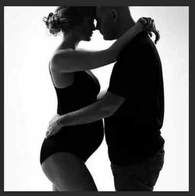 10 DXF File CNC Plasma Router Plotter Waterjet Cut Vector Pregnant Woman 6072