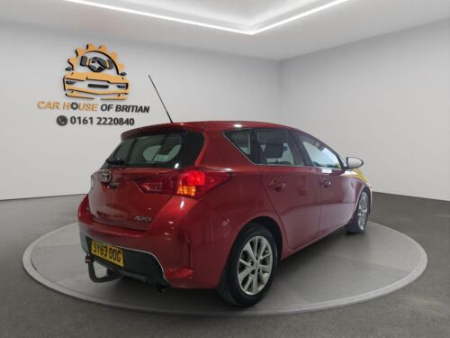 2013 Toyota Auris 1.6 V-Matic Icon Euro 5 5dr HATCHBACK Petrol Manual - Picture 5 of 24