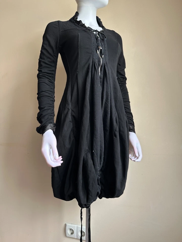 Vestido negro de gran tamaño de alto uso talla IT 42 EE. UU. 27 Awantgarde Foto 3 de 4