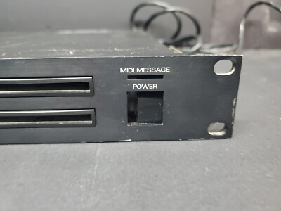 Roland U-110 synthesizer PCM Card Sound module Made In Japan AS IS