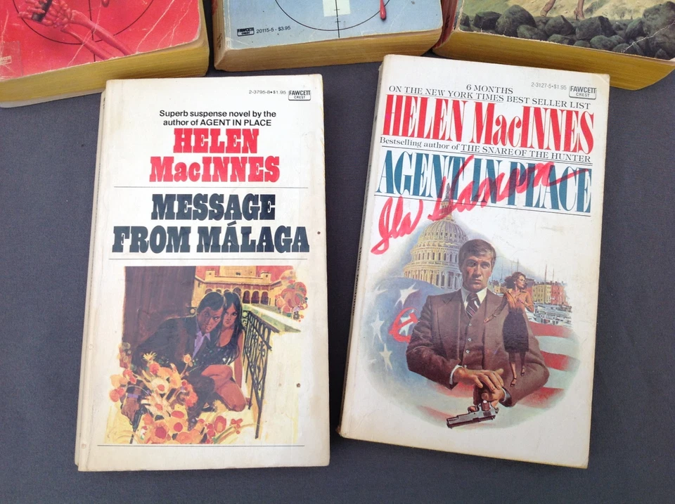 5 Helen MacInnes Paperbacks Foto 4 de 4