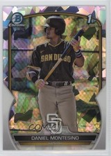 2023 Bowman Chrome Prospects Atomic Refractor Daniel Montesino #BCP-114 4pn