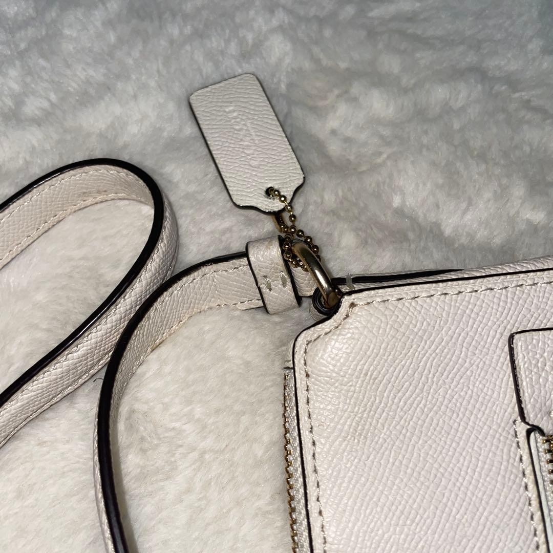 COACH Shoulder Bag White Leather   Authentic thumbnail 13