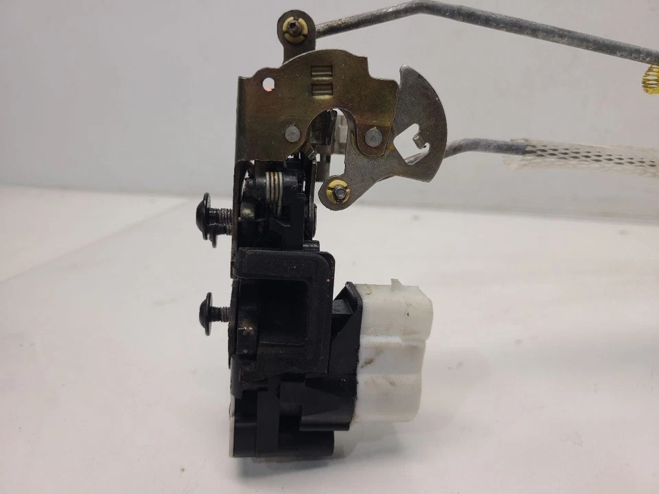 GMC Envoy 2002 pasajero pestillo de puerta delantera derecha - eléctrico Foto 2 de 4