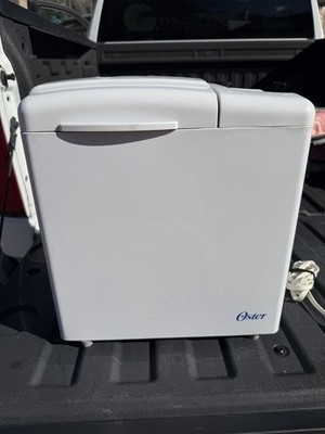 Oster 5839 Automatic Bread Maker Machine 520W 120V   No Bread Pan