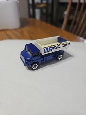 Hot Wheels 1997 BD Construction Blue Tipping Lorry, working dump bed