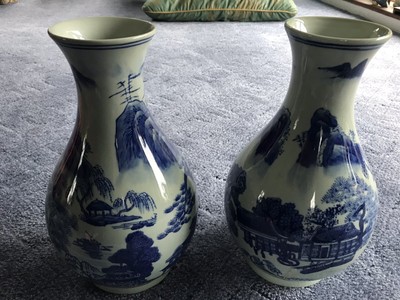 Pair Large Oriental Chinese Japanese Vases Blue White Vases 33cm