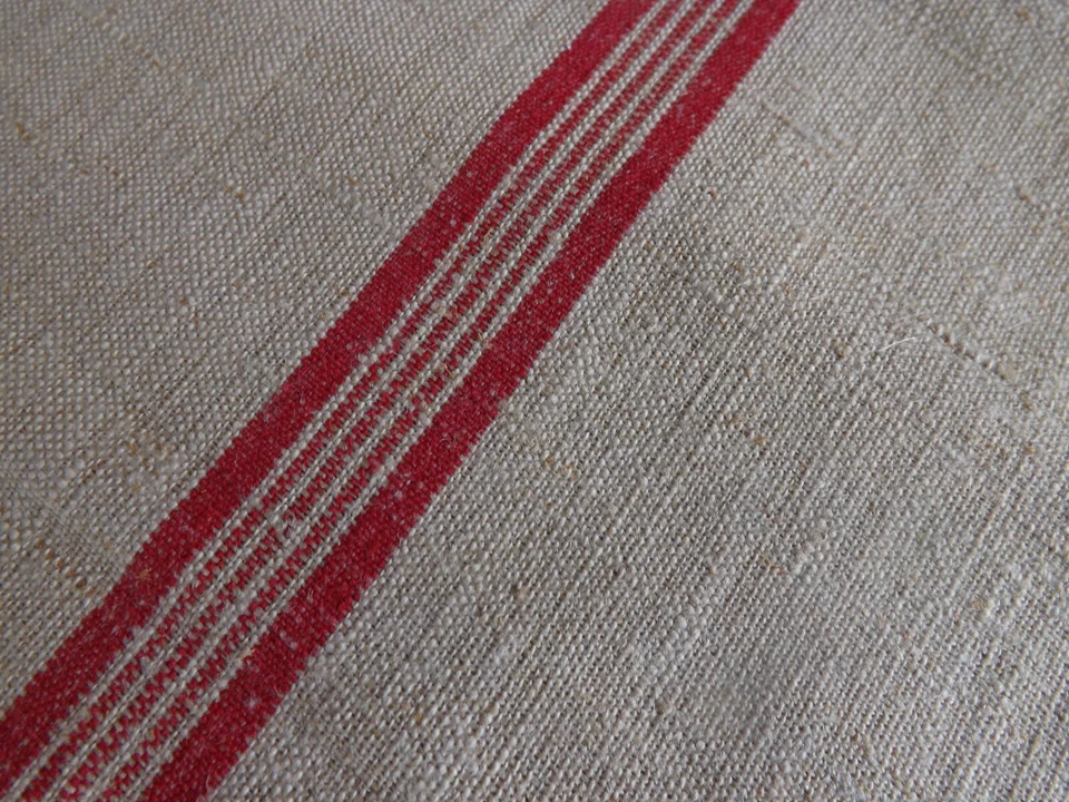 pièce de lin à liteaux rouge, 7.10 m X 55 cm, ancienne - Photo 4/4