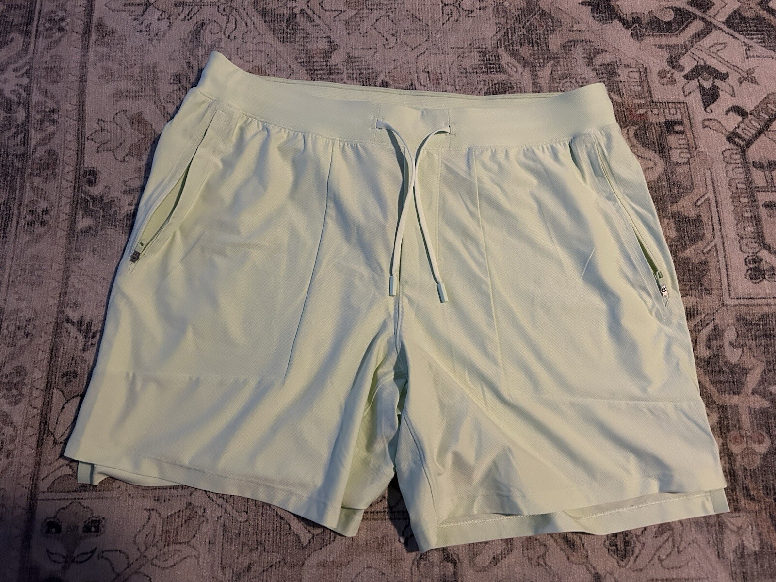 Men’s Lululemon License to Train Short 7” *Linerless - Faded Zap  Size XL NWOT
